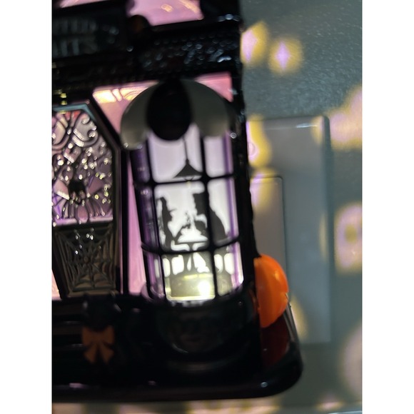 Bath & Body Works Halloween Sweet Shop Projector Wallflower Fragarance Plug 2025 - Picture 5 of 9